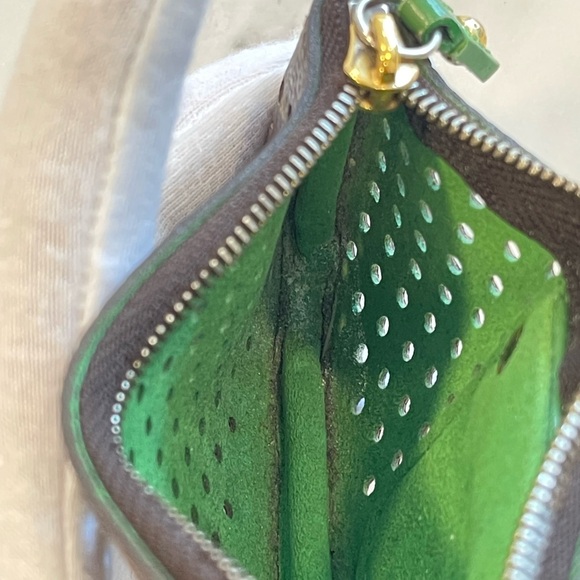 Louis Vuitton Limited Edition Green Monogram Perforated Pochette Cles Key Pouch - Picture 10 of 10